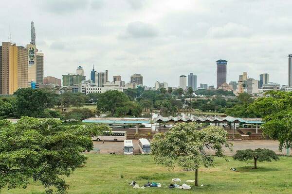 An image of the skyline and trees in Nairobi, Kenya